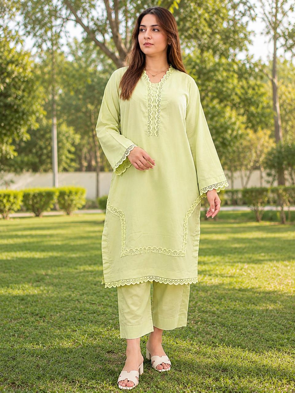 Elegant Pistachio Green 2-Piece Women's Kurta Set – Premium Casual Wear